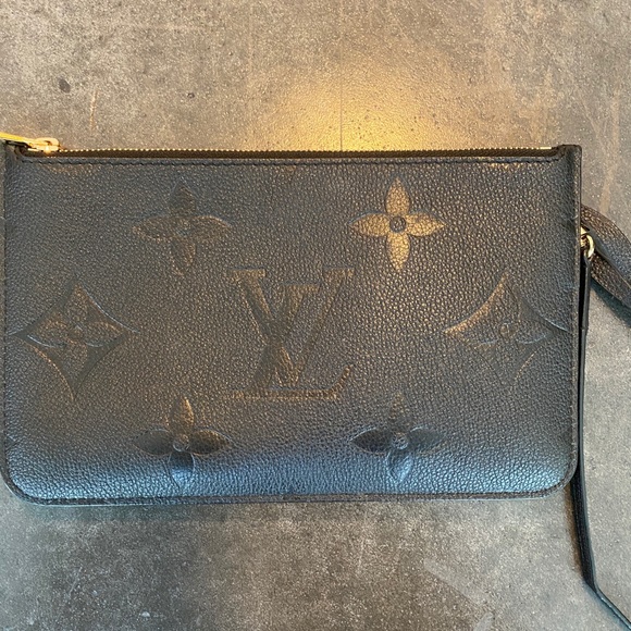 Louis Vuitton Black Empriente Leather Pochette - Picture 1 of 7